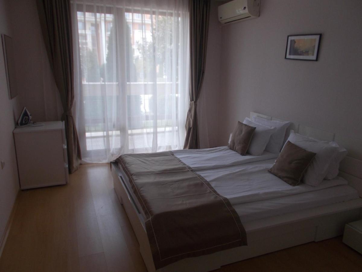 Private Apartment 49 In Prestige Fort Beach Hotel Свети-Влас Экстерьер фото