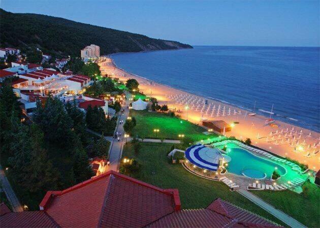 Private Apartment 49 In Prestige Fort Beach Hotel Свети-Влас Экстерьер фото